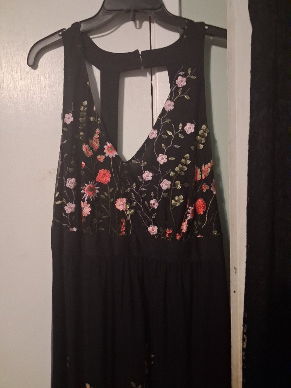 Black and flowers